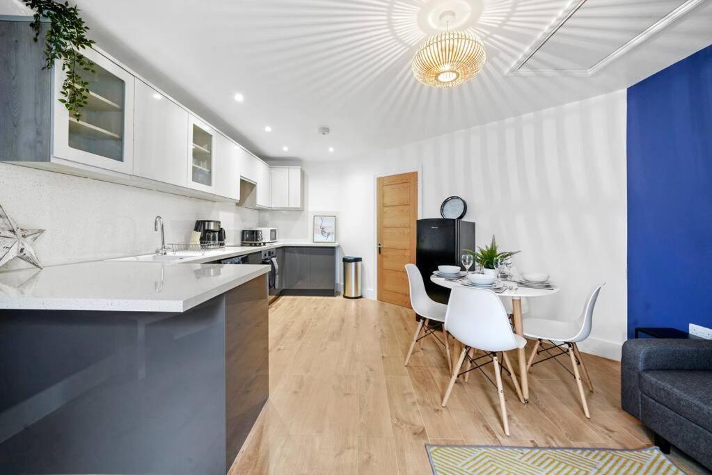 The Chaucer Suite - Exceptionally Stylish - Sleeps 4 Canterbury Esterno foto